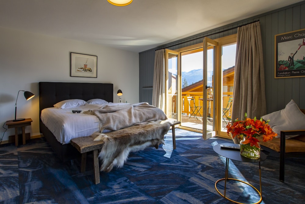 Family Quadruple Room, 2 Bedrooms, Balcony, Valley View photo 2