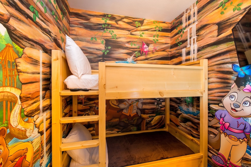 Wolf Den - Water Park Included photo 2