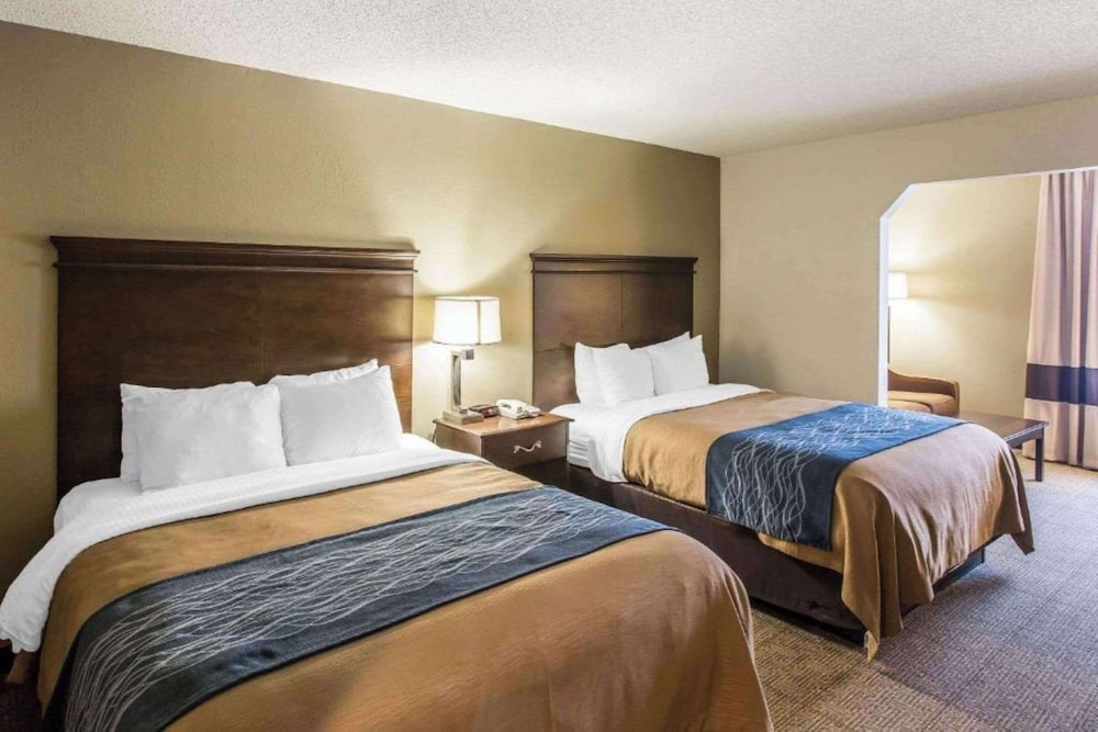 Suite, 2 Queen Beds, Non Smoking photo 1