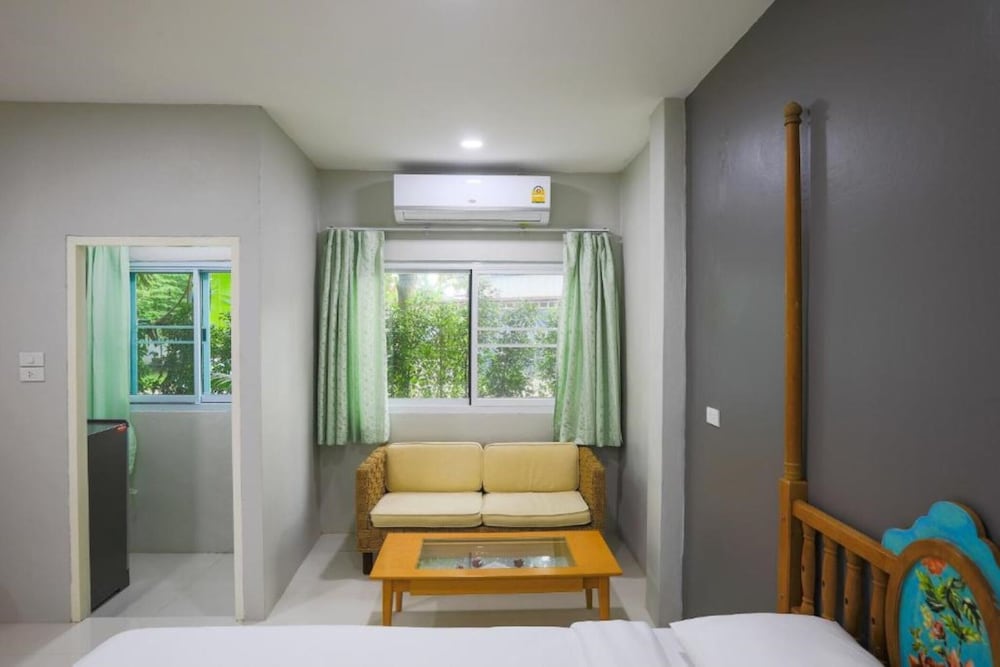 Deluxe Quadruple Room photo 2