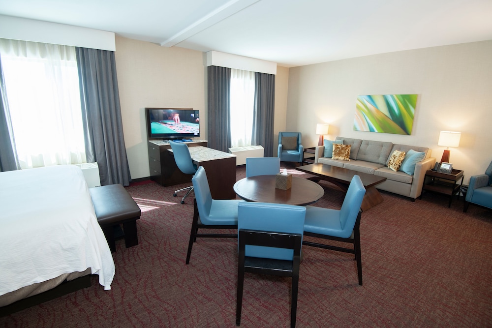 Open Bay Suite photo 3