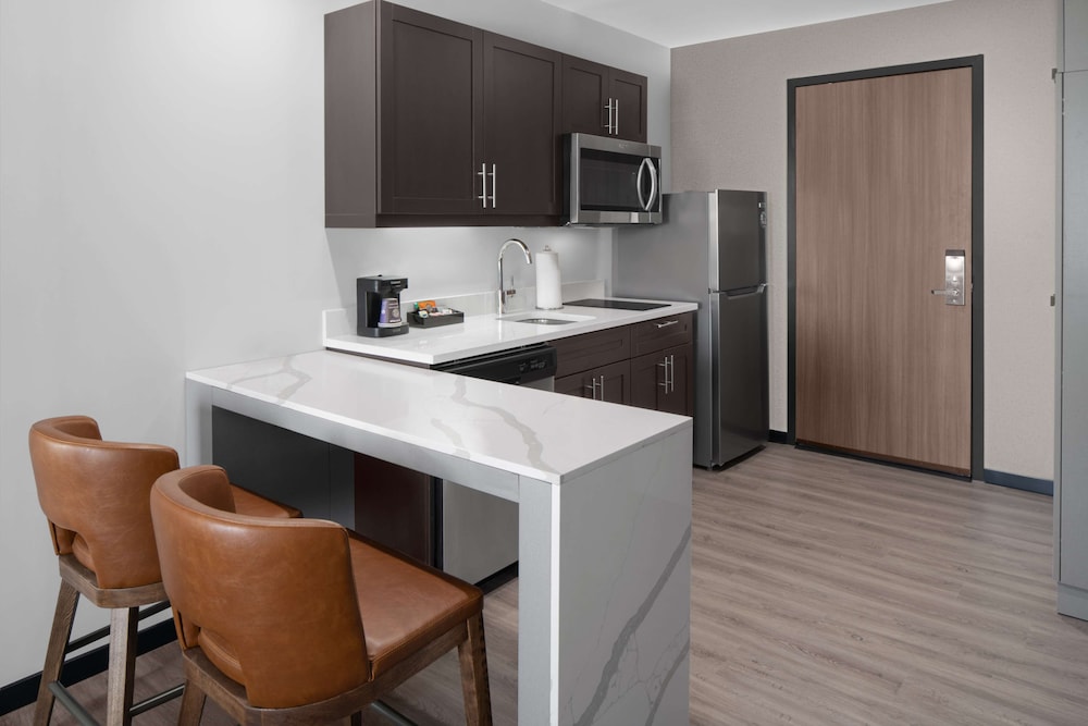 Studio Suite, 2 Queen Beds, Accessible (Roll-In Shower) - Photo 3