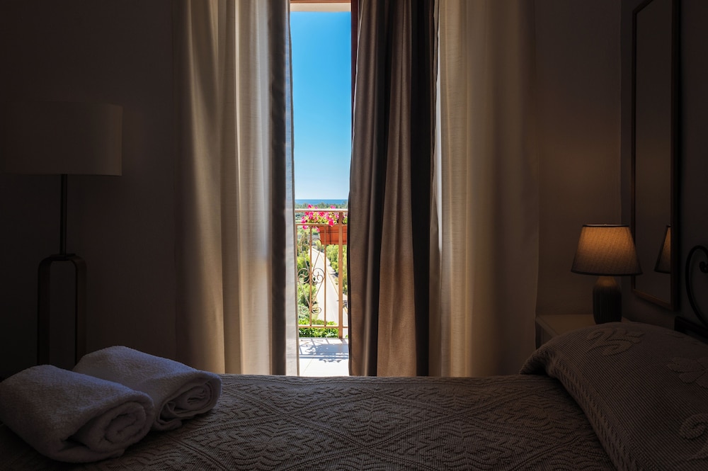 Classic Double Room, Sea View photo 3