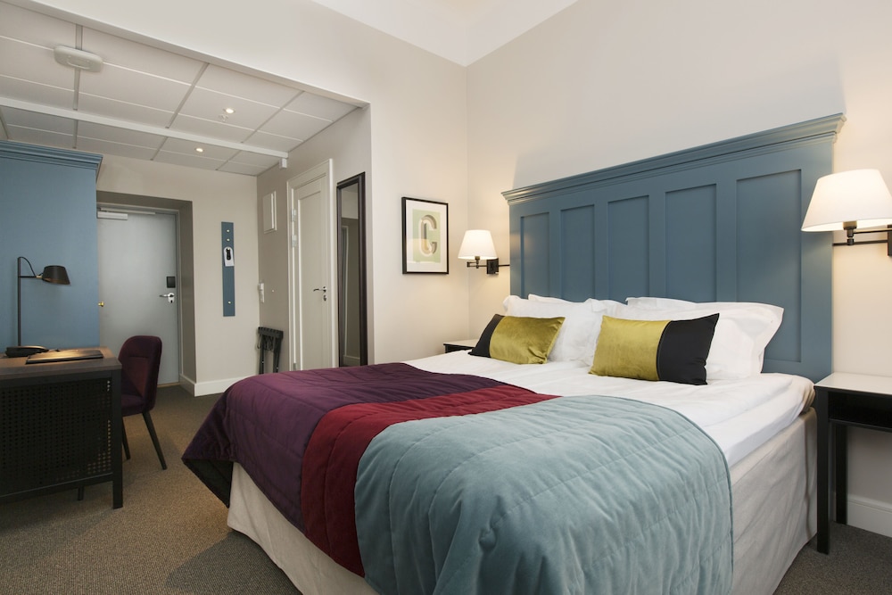 Superior Double or Twin Room photo 3