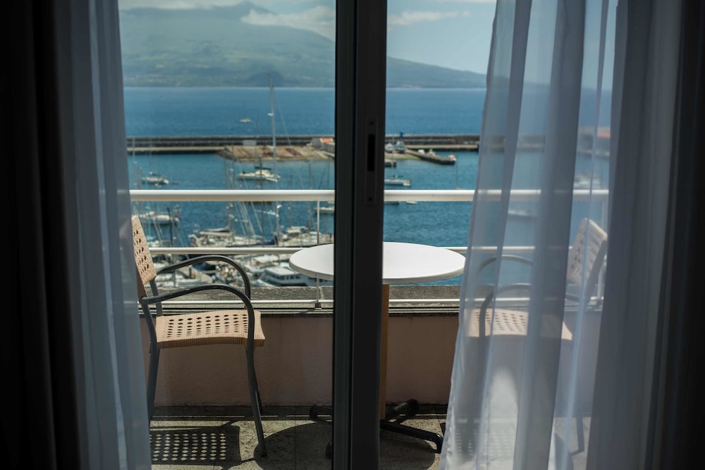 Executive Twin Room, Sea View - Photo 2