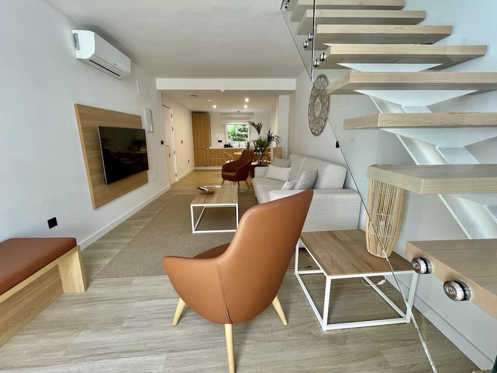 Loft Supreme - Photo 1