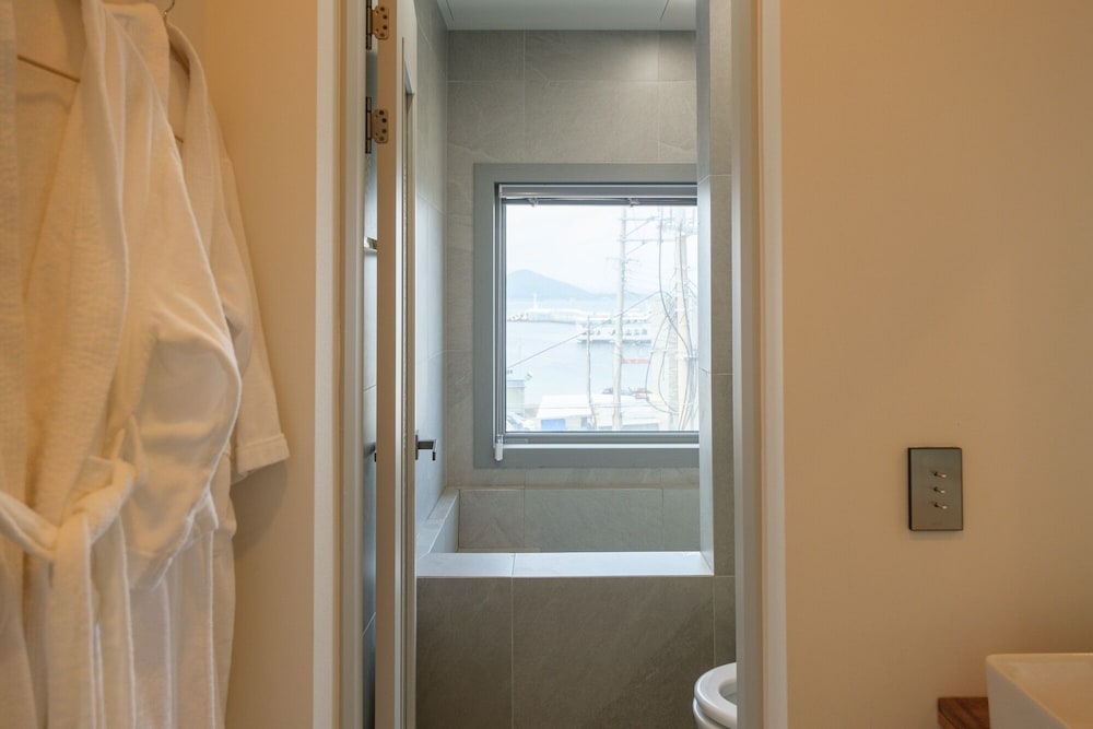 Deluxe Room (C) photo 2