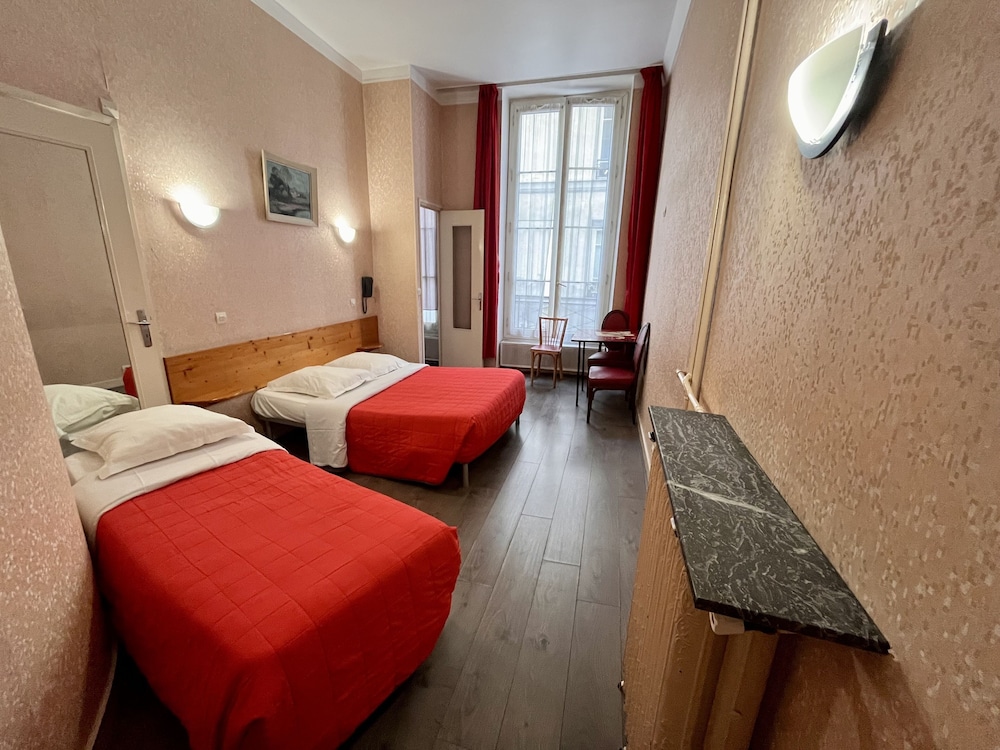 Triple Room, Private Bathroom photo 1