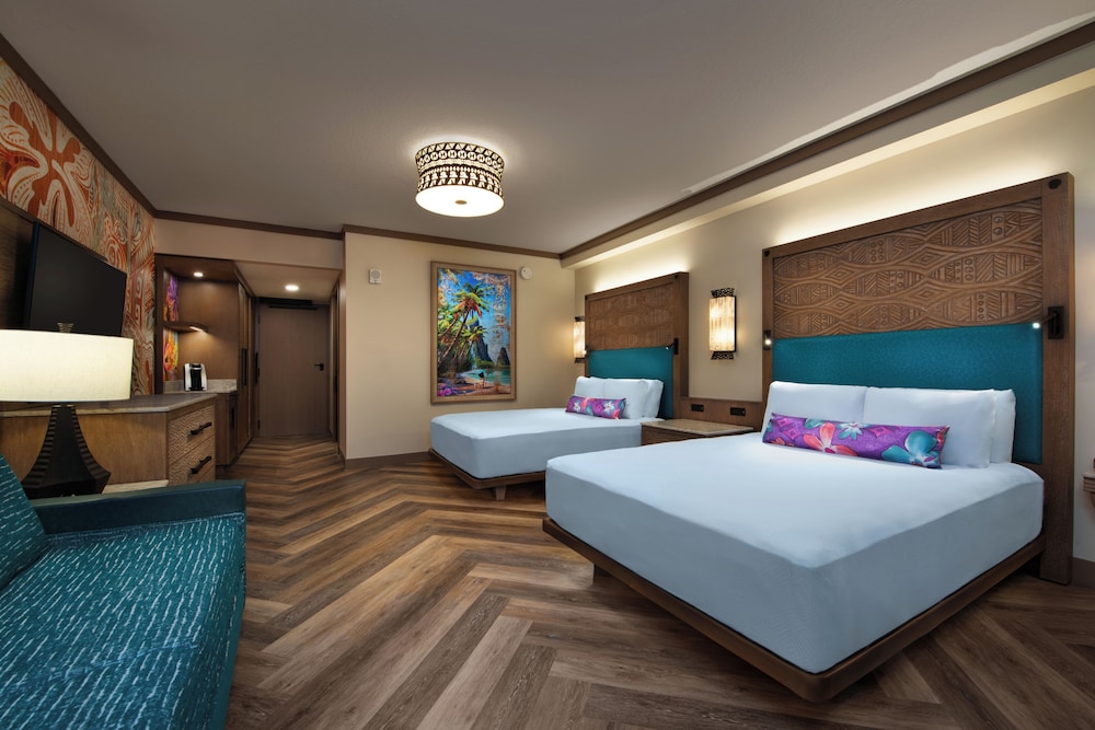 Resort View. Wheelchair accessible with tub and option for hearing accessibility. 2 queen beds, 1 da - Photo 3