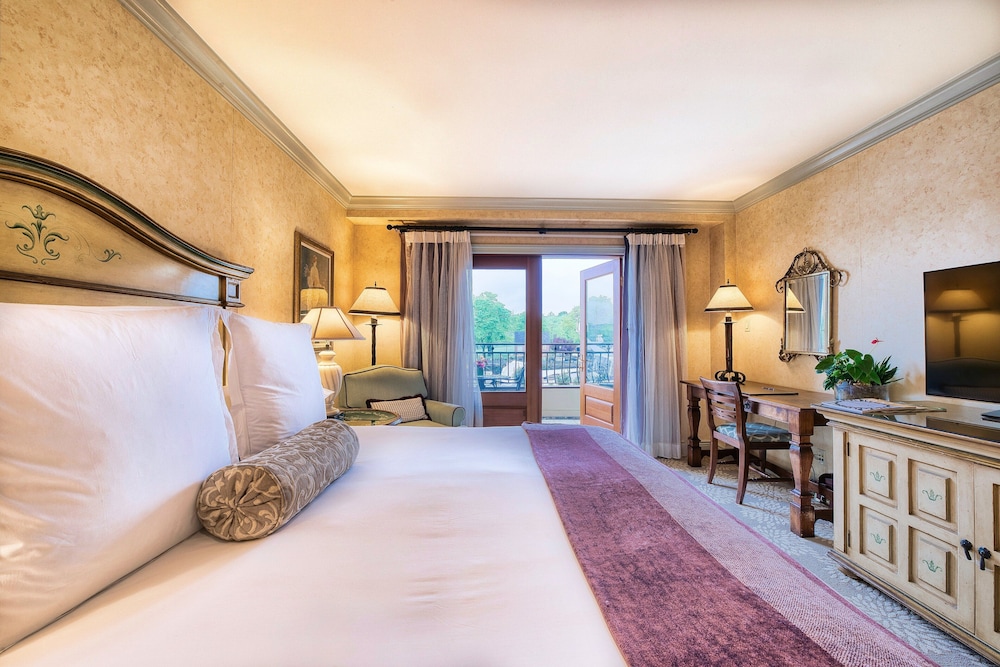 Deluxe Room, Harbor View