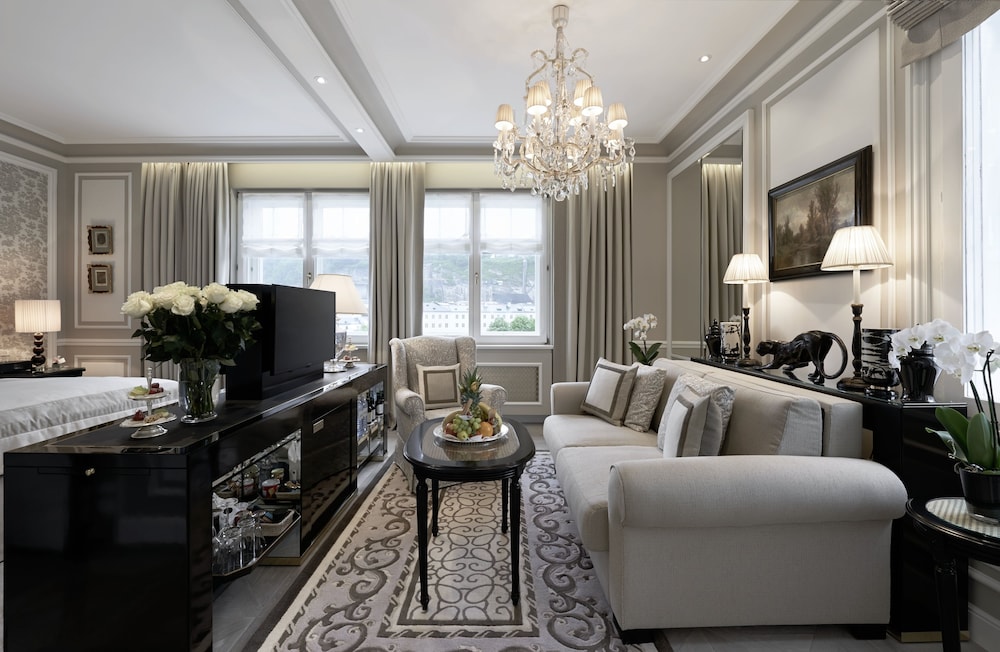 Signature Suite View photo 3
