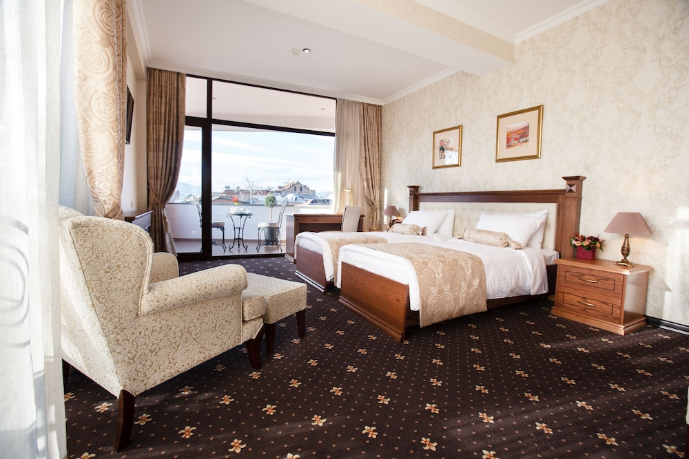 Deluxe Double or Twin Room, City View photo 1