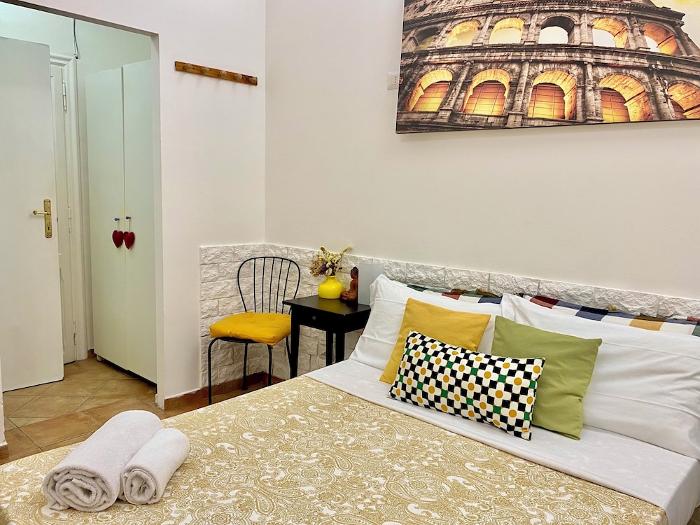 Economy Double Room, Ensuite