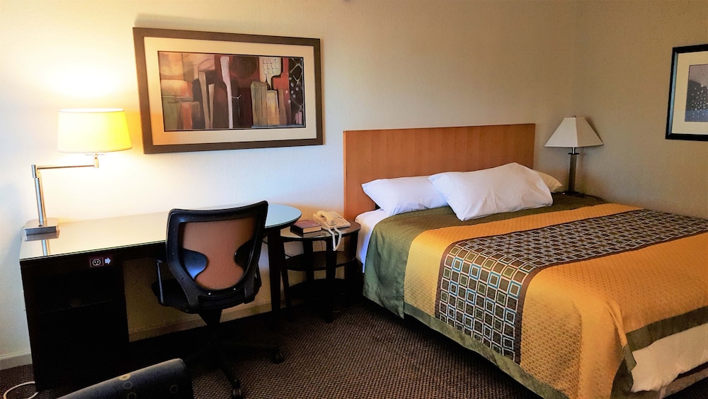 Standard Single Room, Smoking
