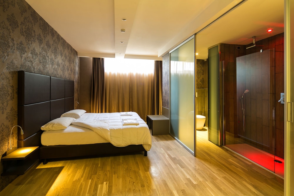 Superior Double or Twin Room, Mezzanine photo 2