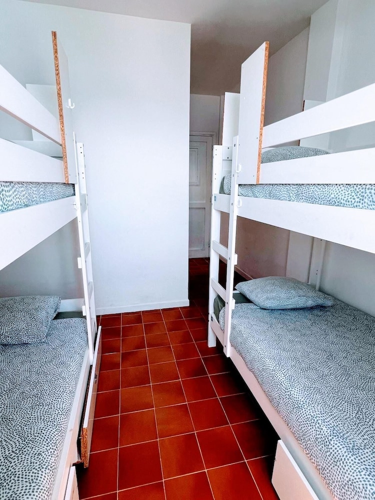 Standard Shared Dormitory