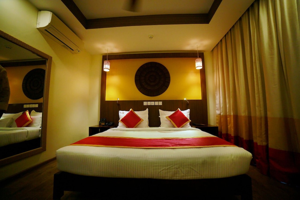 Deluxe Room, City View