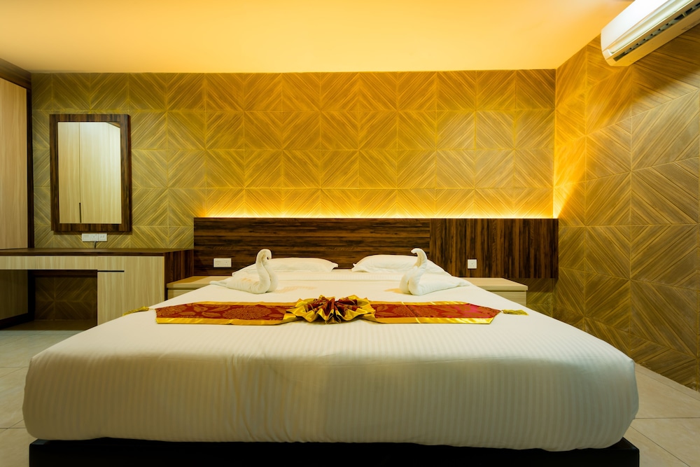 Luxury Suite, Multiple Beds, Non Smoking photo 2