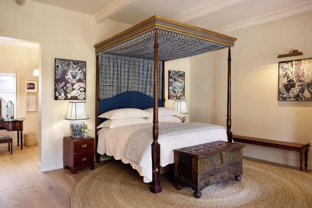 History Suite - Photo 1