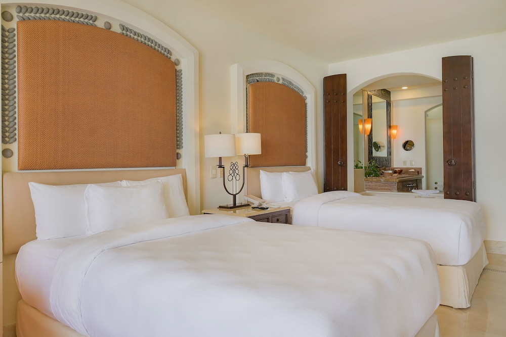 Junior Suite Oceanfront 2 Double Beds - Photo 2
