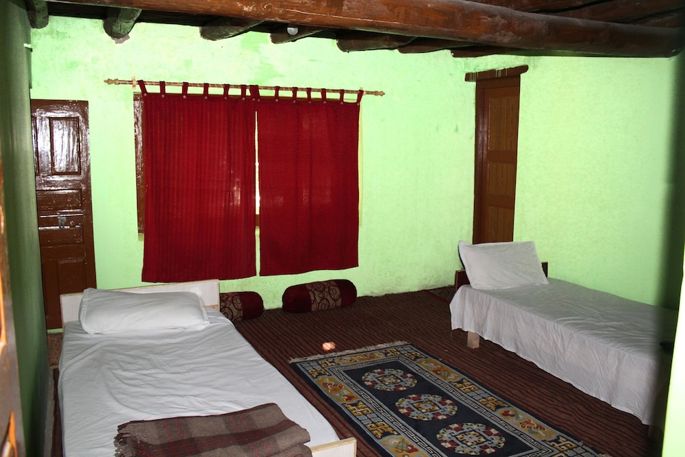 Deluxe Duplex, 1 Double Bed, Smoking photo 1