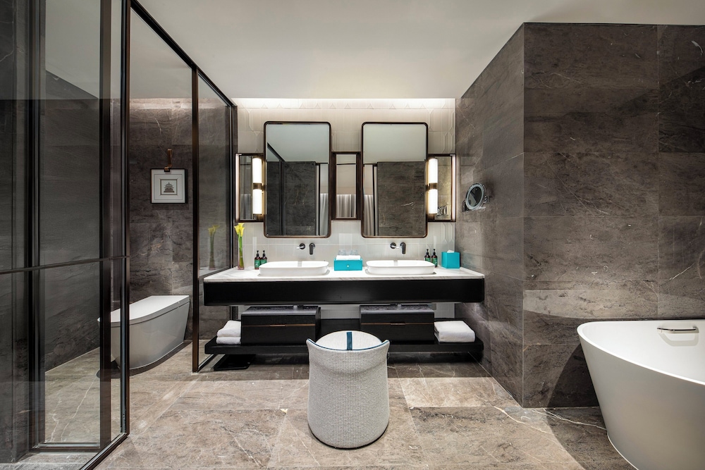 Suite, 1 Bedroom photo 1