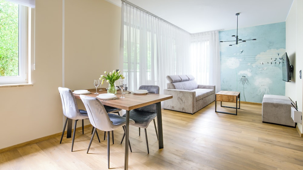 Apartment (UG 195)