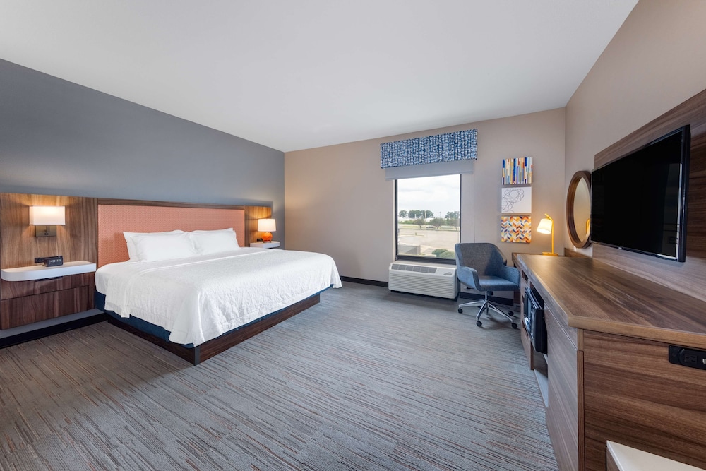 Room, 1 King Bed, Non Smoking - Photo 1