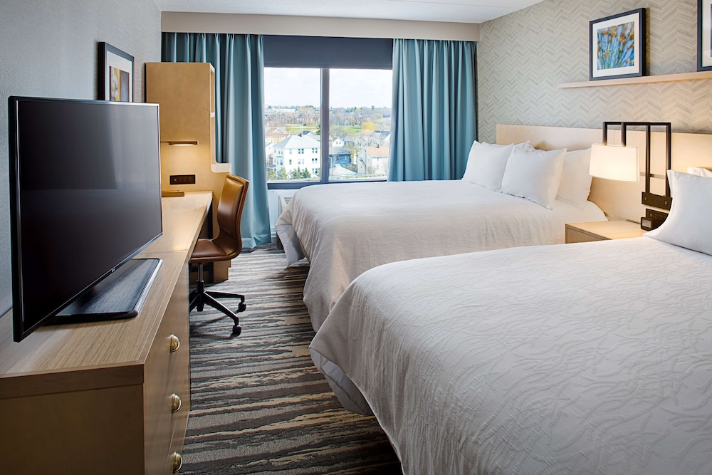 Room, 2 Queen Beds (Drinks & Snacks)