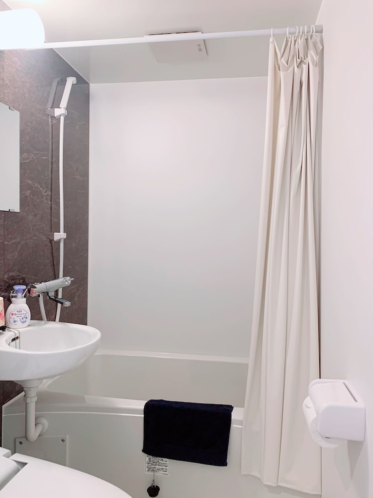 Standard Triple Room - Photo 11