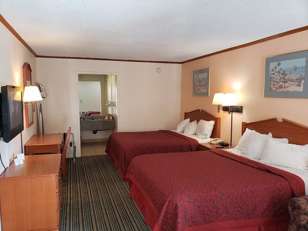 Basic Double Room photo 2