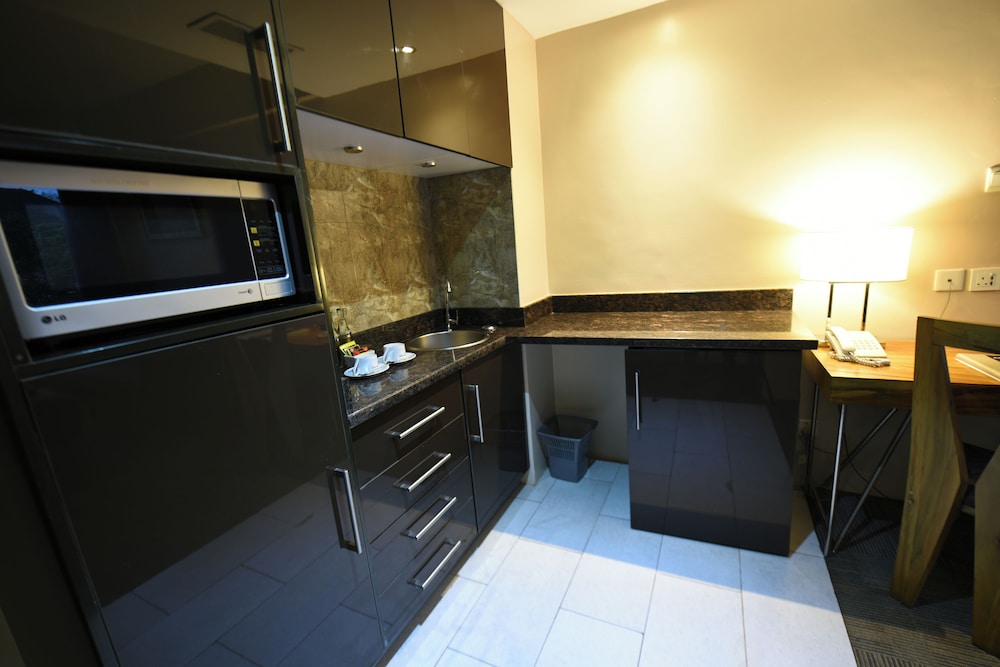 Deluxe Single Suite photo 3