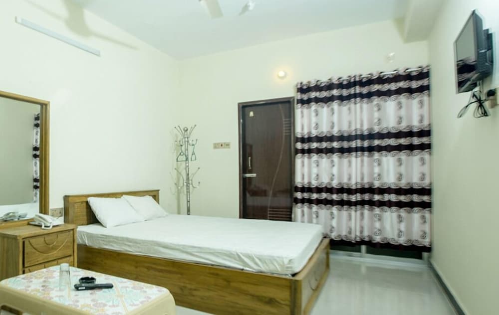 Family Double Room, City View