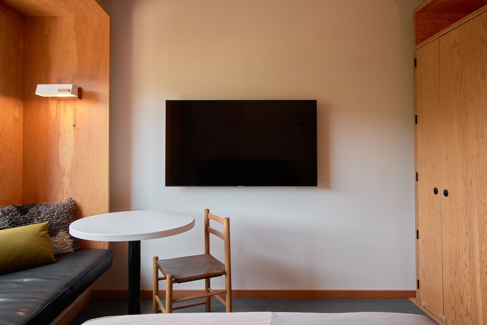 Room (Small) - Photo 3