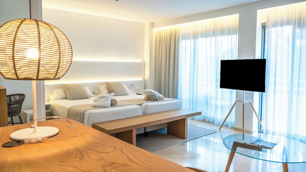 Junior Suite, Annex Building (Selection Club) thumbnail 6