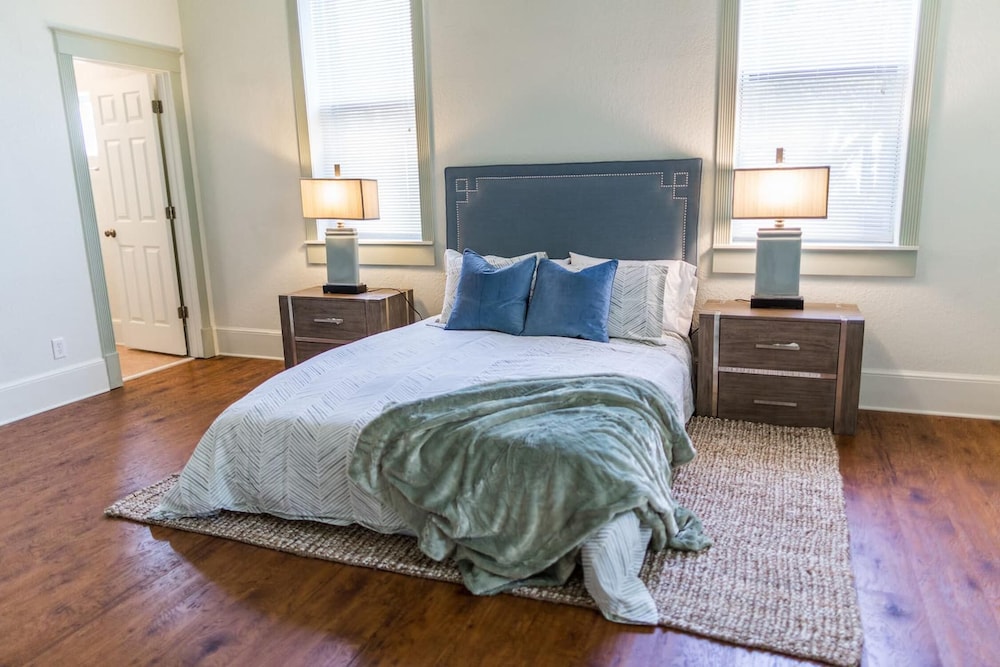 Condo, 3 Bedrooms