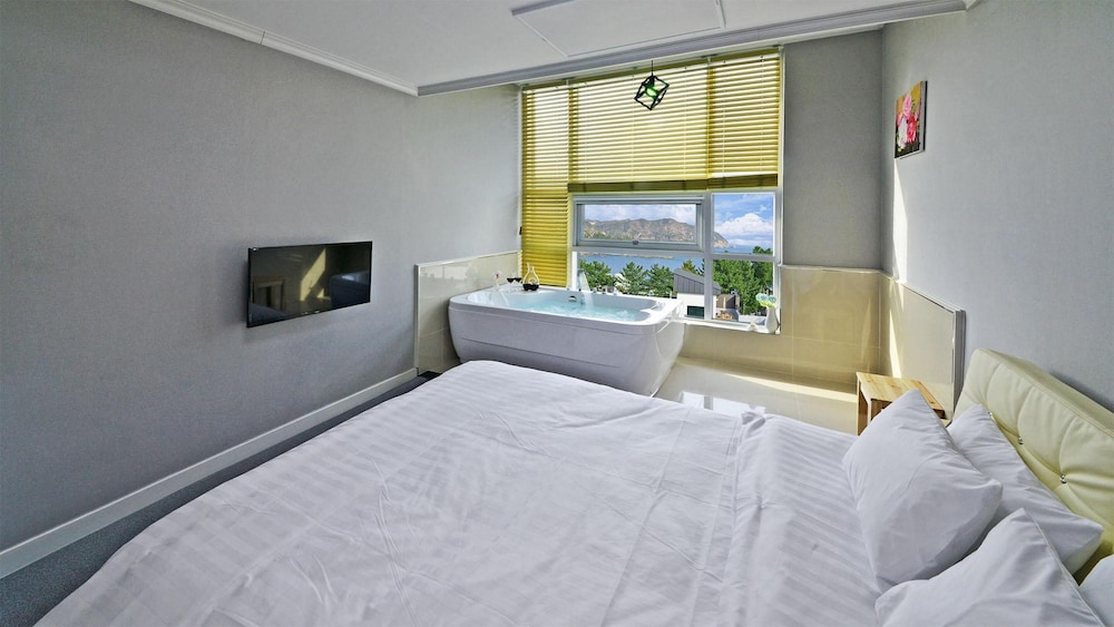 Basic Room, 1 Bedroom (302(SPA)) - Photo 7