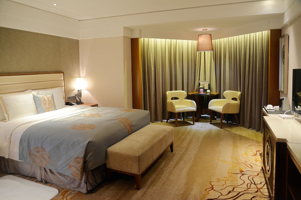 Executive Deluxe King Room