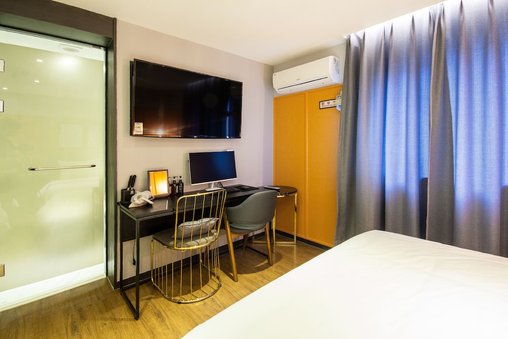 Deluxe Twin Room - Photo 5