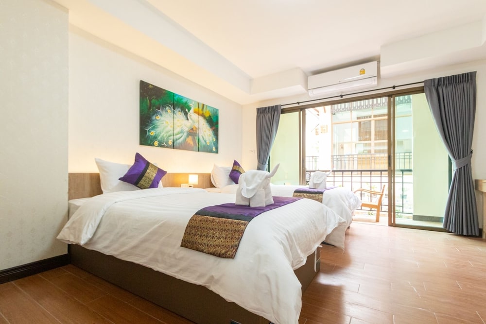Deluxe Twin Room, 2 Twin Beds - Photo 17