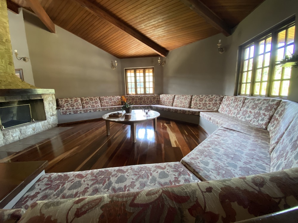 Villa photo 3