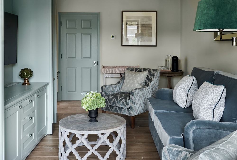 Suite (Courtyard) photo 2