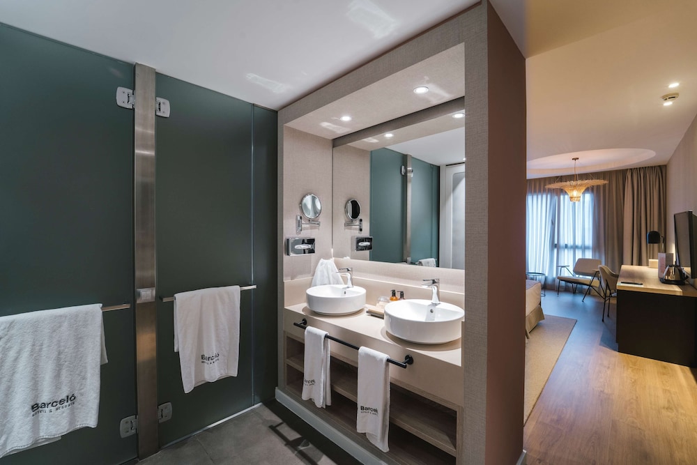 Superior Room - Photo 13