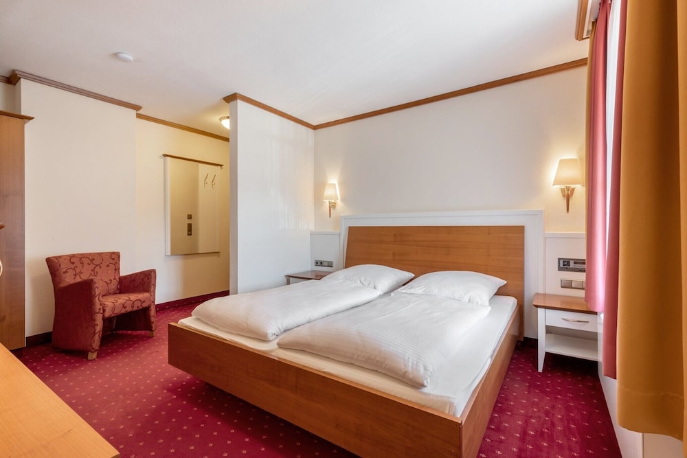 Double Room (Landseite) photo 1