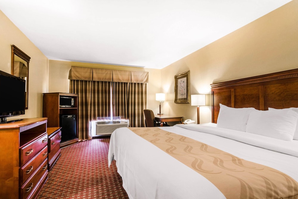 Room, 1 King Bed, Accessible, Non Smoking photo 3