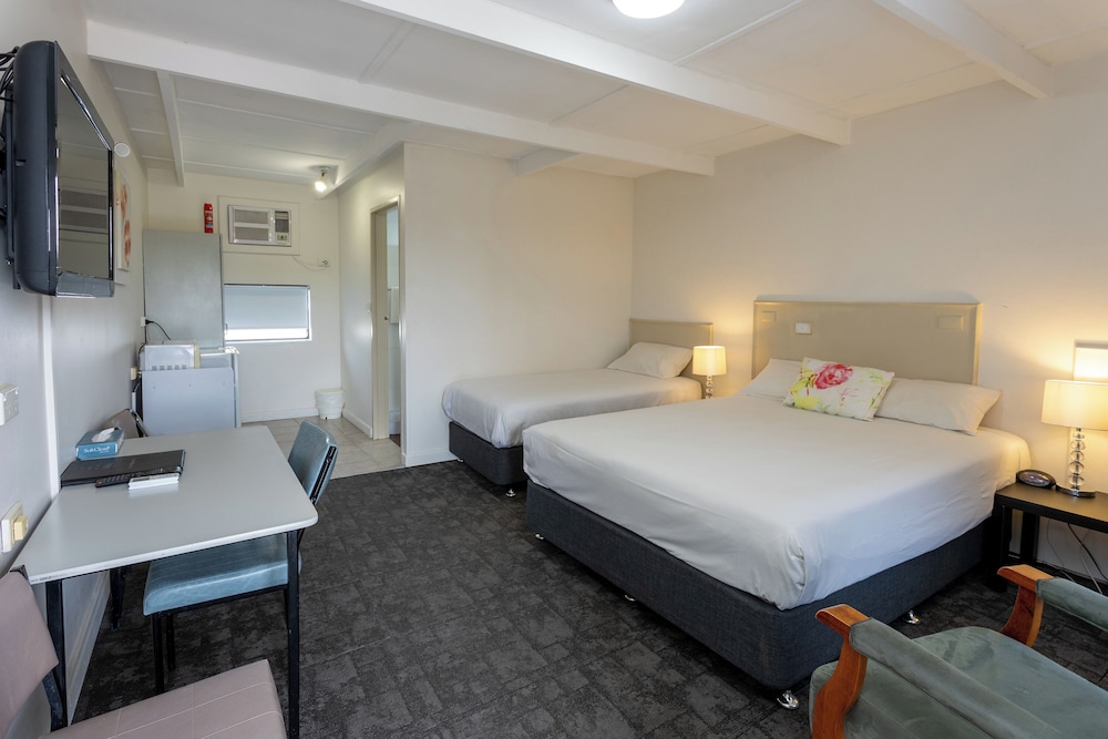 Triple Room photo 2