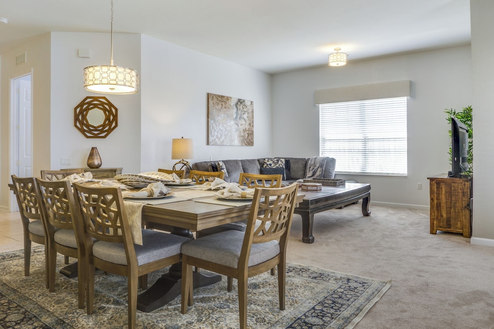 Signature Condo, 3 Bedrooms, Non Smoking