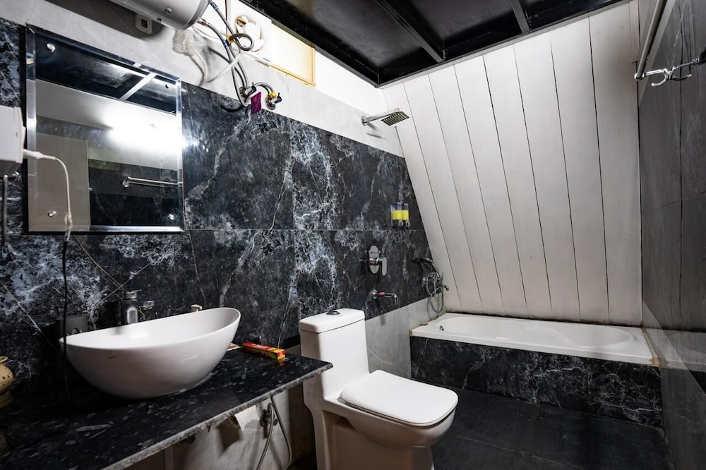 Premium Wooden A Cottage - Photo 7