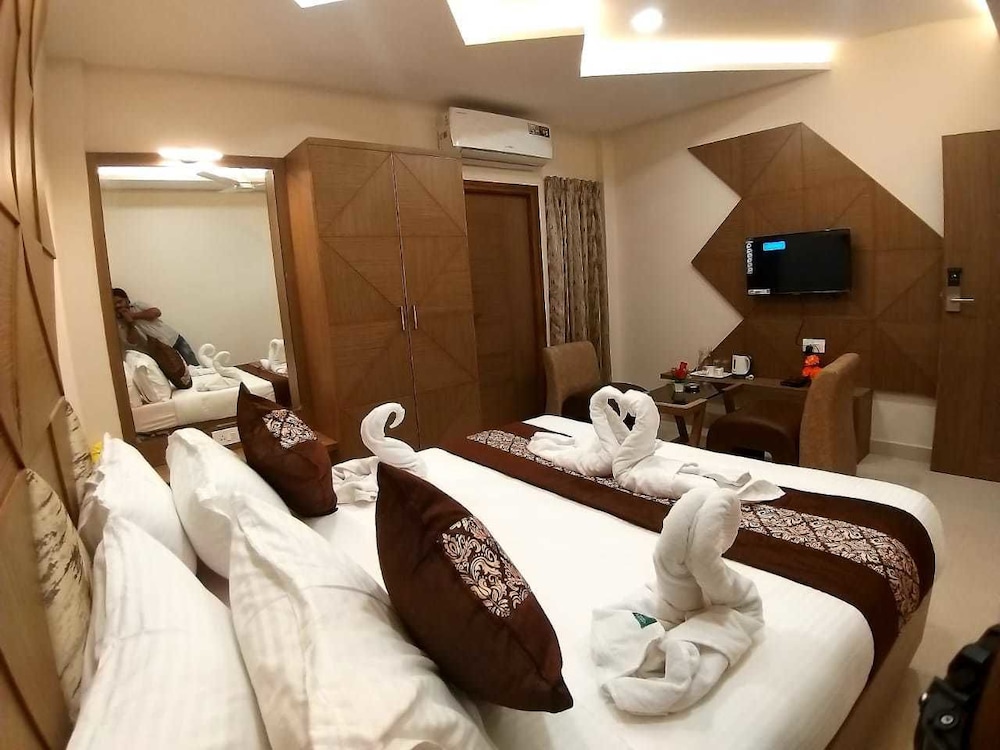 Premium Room, City View