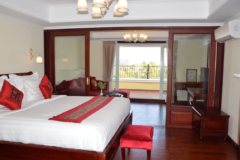President Suites photo 1